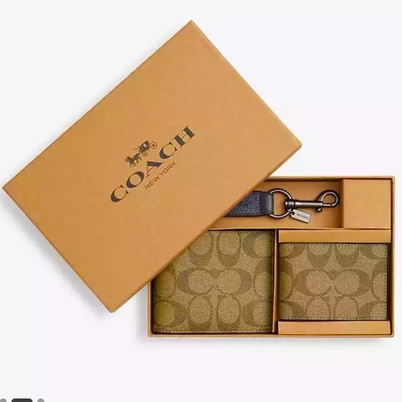 NWT Coach Boxed 3 In 1 Wallet Gift Set In Colorblock Signature Canvas - Picture 2 of 7